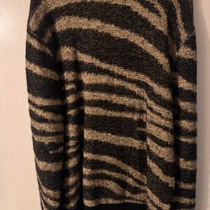 Zara Black and Tan Striped Sweater tiger 🐅 print